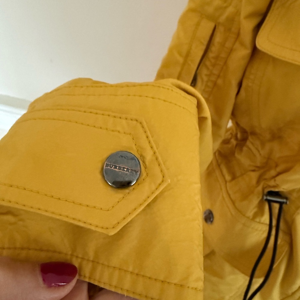 Burberry Women's Mustard Jacket - Picture 6 of 13